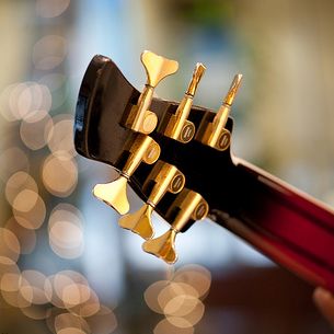 LET'S THE MUSIC PLAY