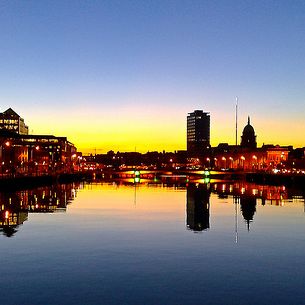 Liffey Sunset a la Nokia - Dublin, Ireland