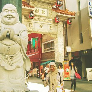 my roomate:):) at china town