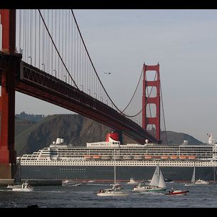 QM2 @ GGB