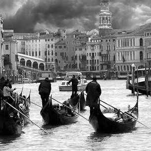 The grey charme of Venice